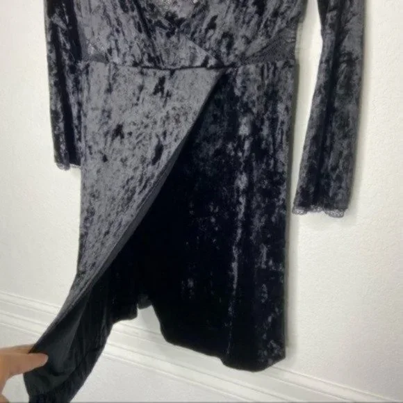 Free People Kat Velvet Black Mini Dress Size S NWT - Picture 5 of 6